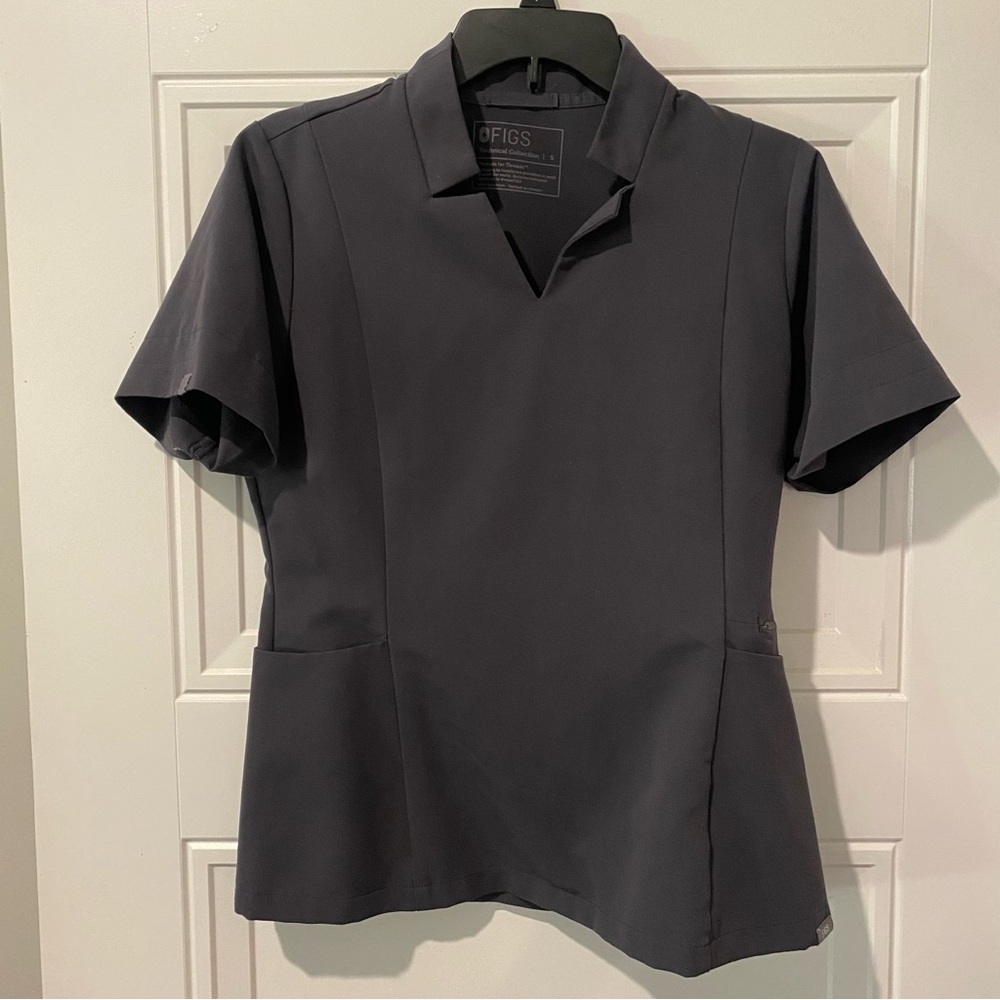 Figs Women’s Inala Charcoal Small Scrub top